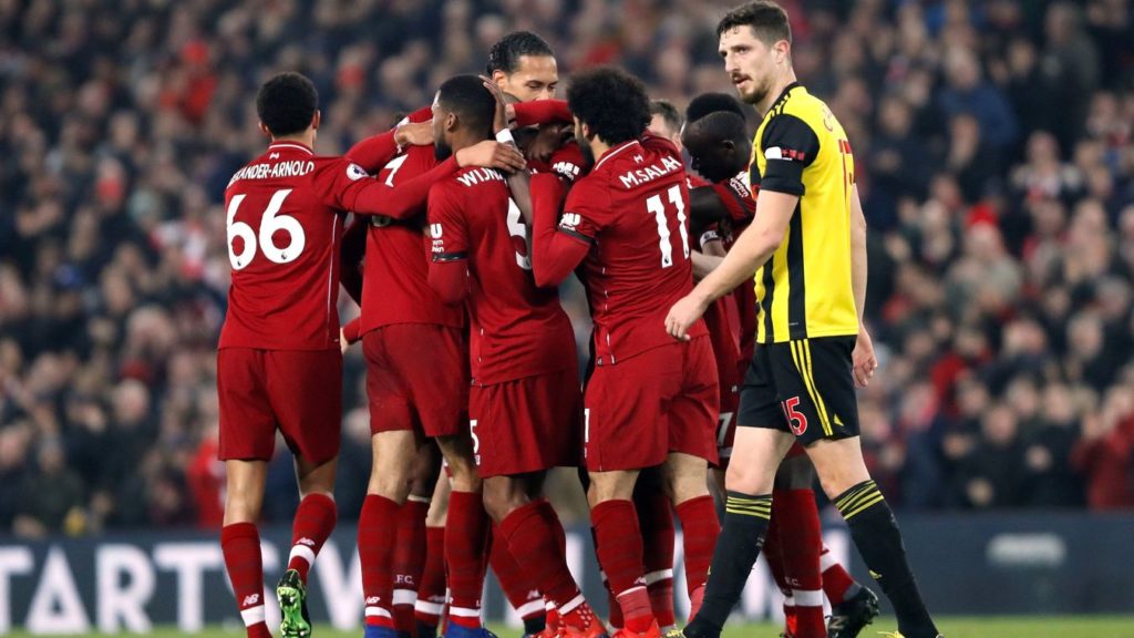 Marvellous Mane stars as rampant Liverpool stay top
