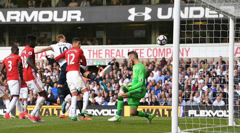 Harry Kane scores Spurs second against United