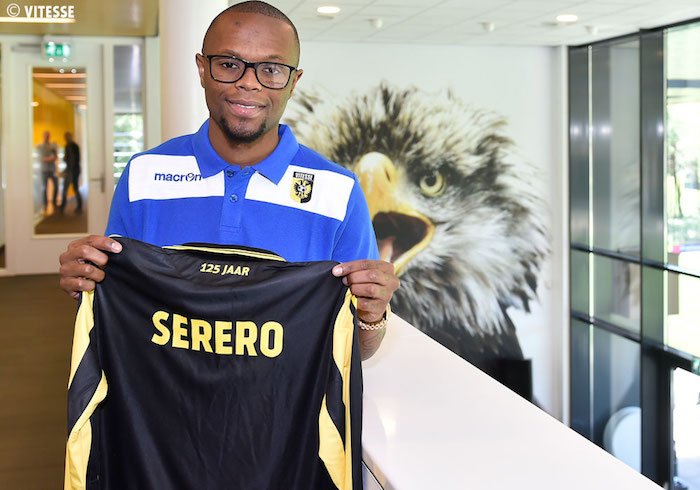 Vitesse sign Thulani Serero