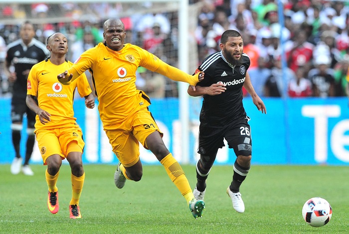 Kaizer Chiefs midfielder Willard Katsande