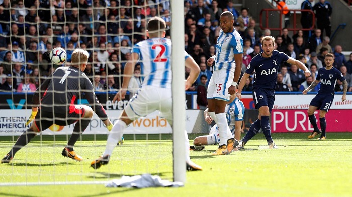 Harry Kane Huddersfield v Tottenham