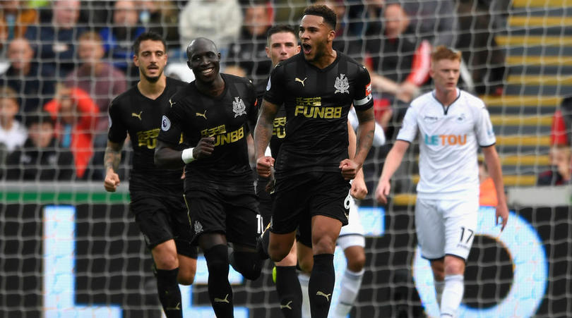 Jamaal Lascelles celebrates his goal with teammates