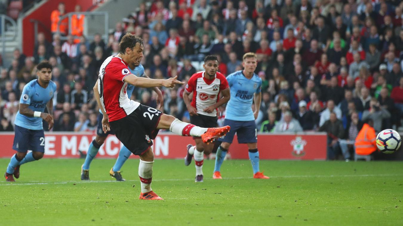 Manolo Gabbiadini nets his penalty against Newcastle United