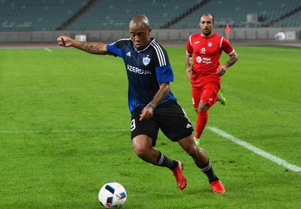 Qarabag striker Dino Ndlovu