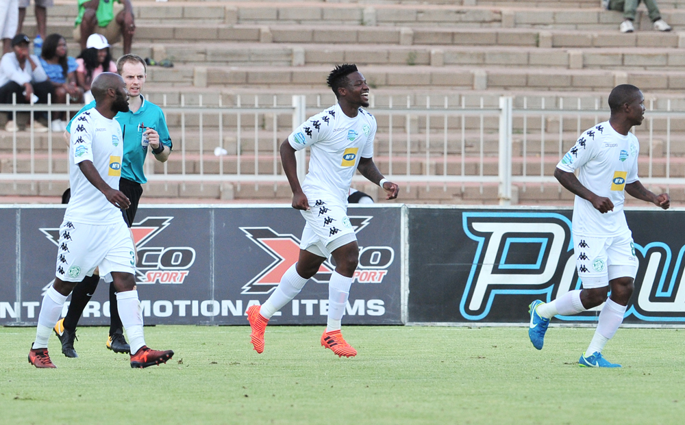 Tshegofatso Mabaso celebrates a goal with teammates