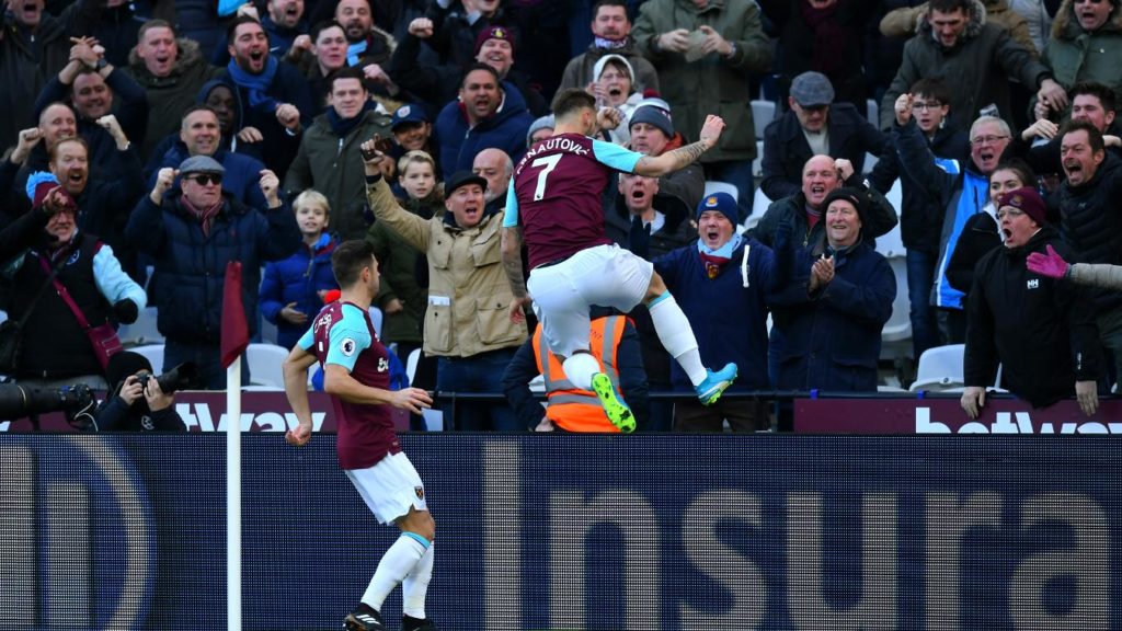 Arnautovic gives Moyes first win as West Ham boss