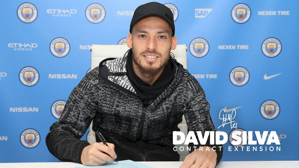 David Silva signing a new City deal