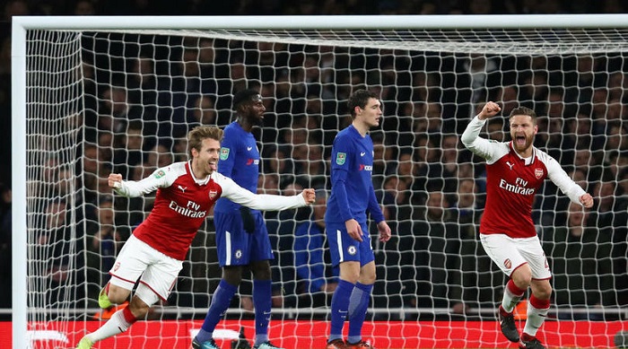 Arsenal sink Chelsea to reach EFL Cup final