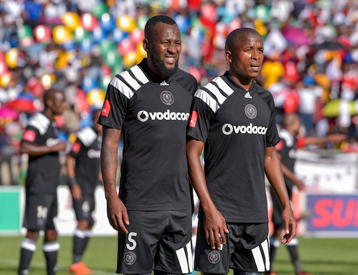 Pirates extend contracts