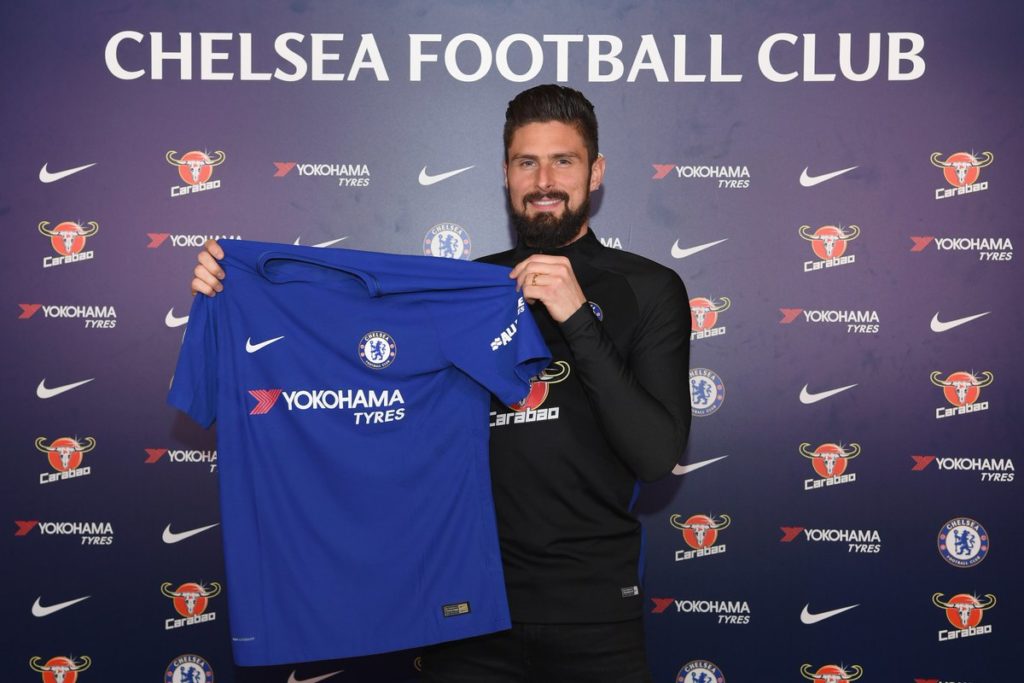 Chelsea sign Giroud from Arsenal