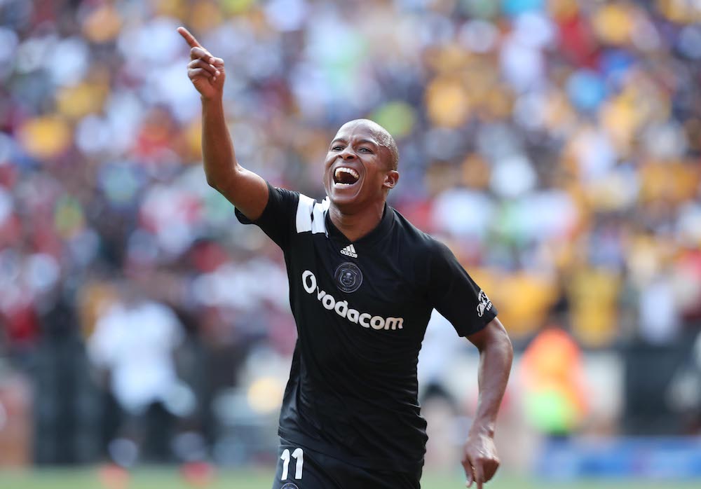 Luvuyo Memela celebrates goal against Kaizer Chiefs