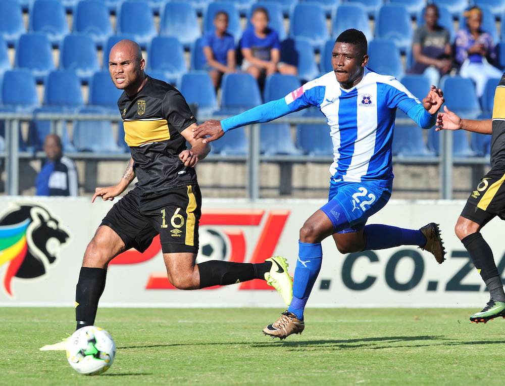 Robyn Johannes challenged by Mohau Mokate