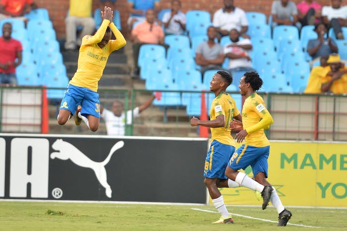 Sundowns minus Billiat, Tau