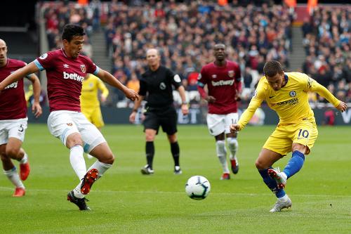 Chelsea held to derby draw at West Ham