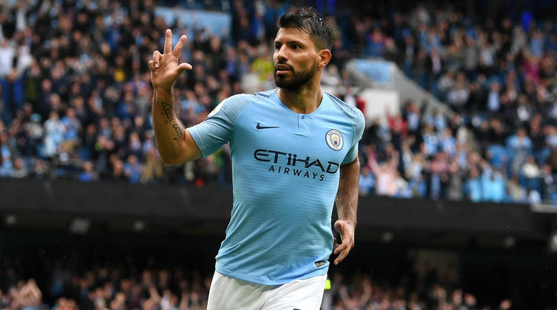 Aguero signs City contract extension until 2021