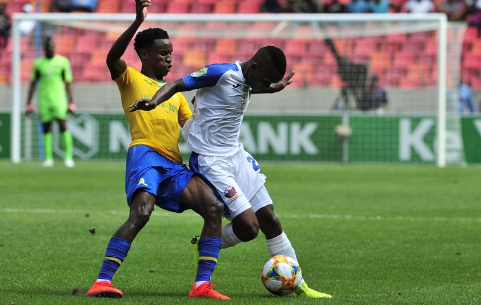 Themba Zwane of Mamelodi Sundowns and Tebogo Tlolane of Chippa United