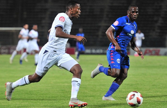 Gift Links of Cape Town City challenged by Onismor Bhasera of Supersport United