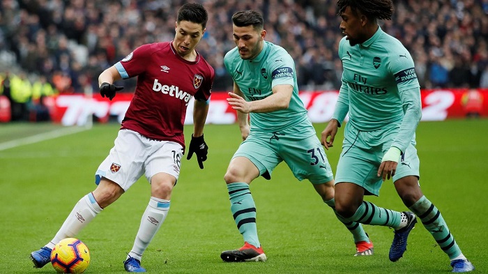 West Ham Utd edge Arsenal