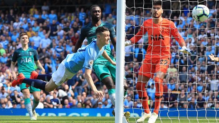 Phil Foden of Manchester City scoring the winner against Tottenham Hotspur