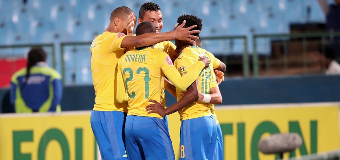 Themba Zwane of Mamelodi Sundowns celebrates goal with teammates