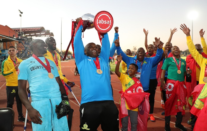 Pitso Mosimane, coach of Mamelodi Sundowns celebrates