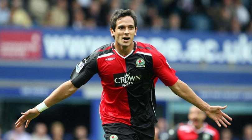 Blackburn Rovers' Roque Santa Cruz celebrates his equalising goal during the Barclays Premier League match at Goodison Park, Liverpool.