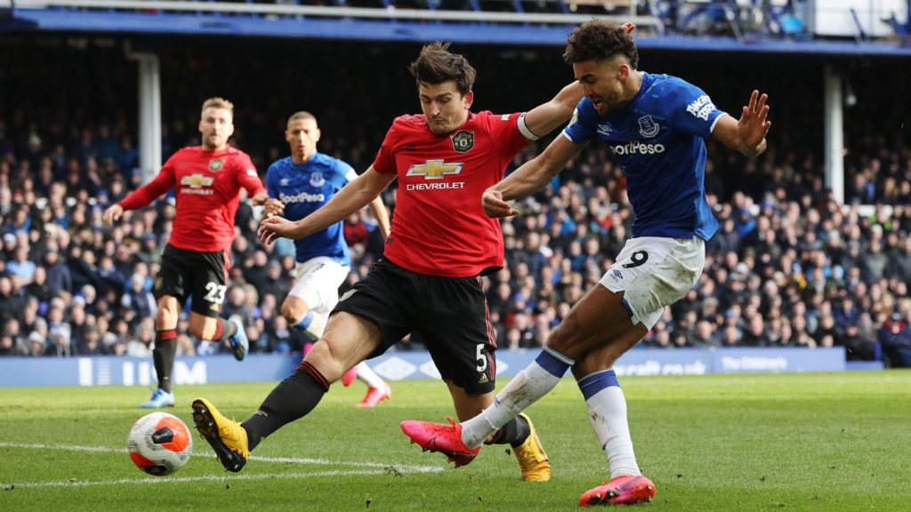 Fernandes earns Man Utd a point at Everton